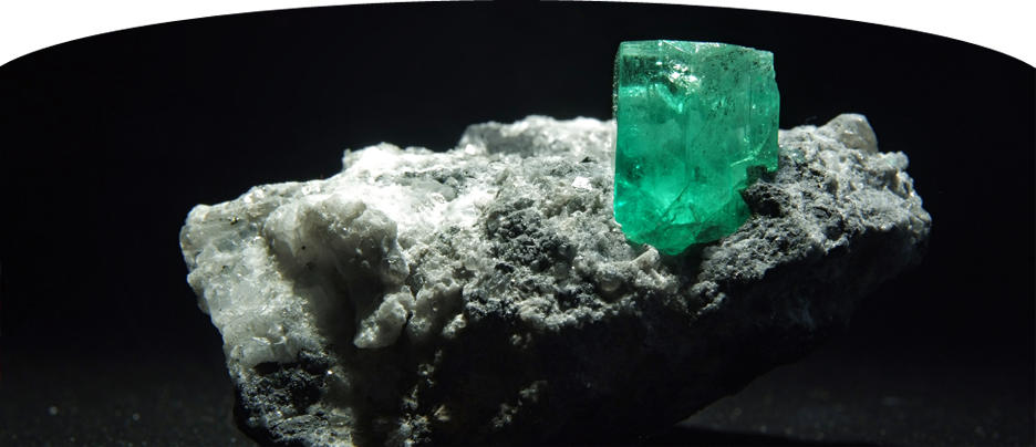 Hills Değerli Taşlar